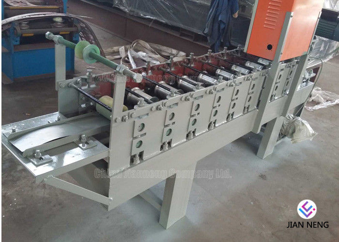 Machine de toiture de tôle de toiture de profil en métal de couleur avec des rouleaux de 3 groupes