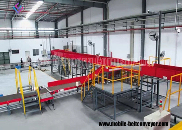 Convoyeur à bande télescopique mobile de haute performance avec l'ascenseur hydraulique pour le panier et les cartons de sacs