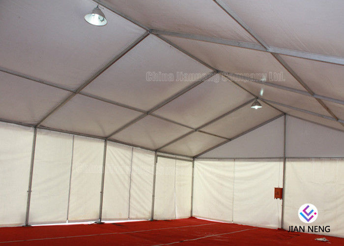 Grande tente d'entrepôt de chapiteau de cadre en aluminium avec le mur blanc de PVC pour le stockage